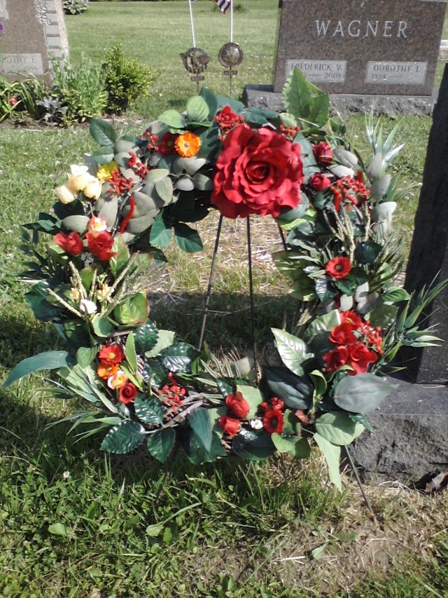 Another decoration for the deceased 